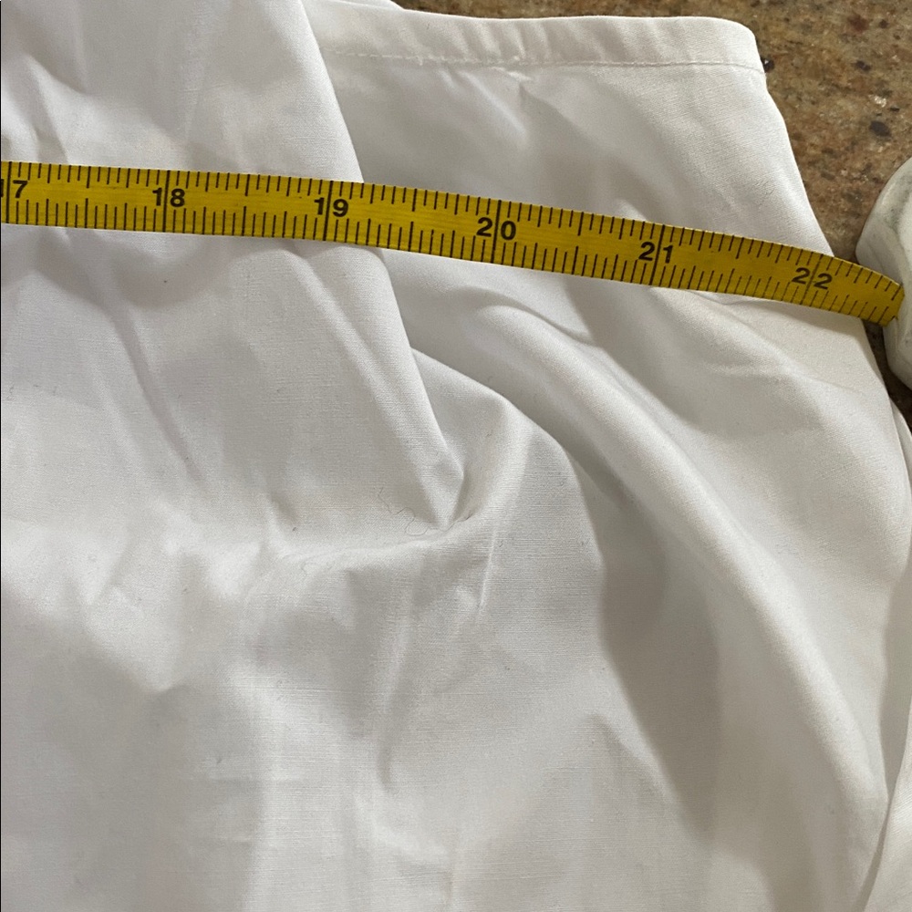 KBB by KAHLANA White Twist Neck Halter Top - Picture 4 of 4